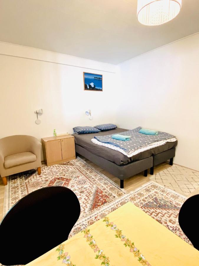 Two Bedrooms,Dining Area And Bathroom With Private Entrance Kotka Buitenkant foto