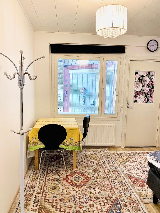 Two Bedrooms,Dining Area And Bathroom With Private Entrance Kotka Buitenkant foto